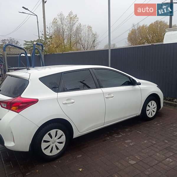 Toyota Auris (2013)