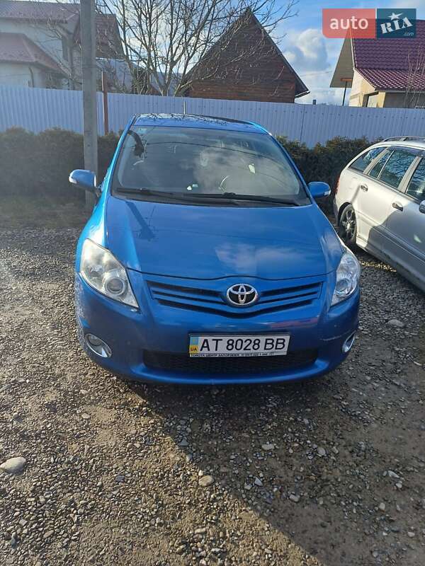 Toyota Auris (2011)