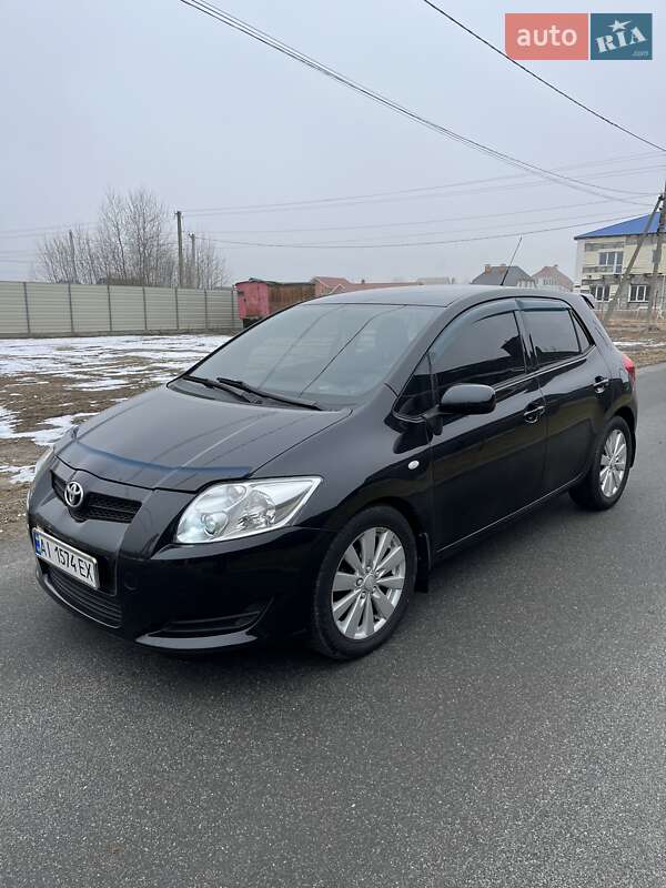 Toyota Auris (2007)