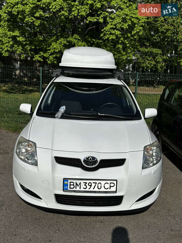 Toyota Auris (2009)