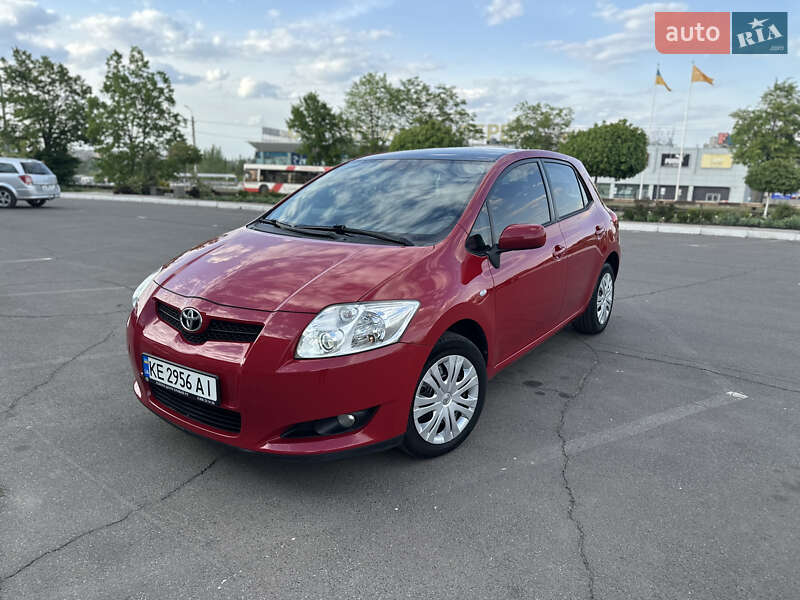 Toyota Auris (2008)