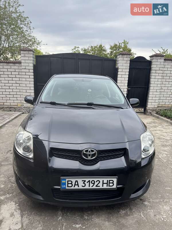 Toyota Auris (2008)