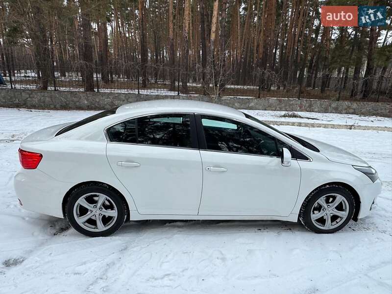 Toyota Avensis (2014)