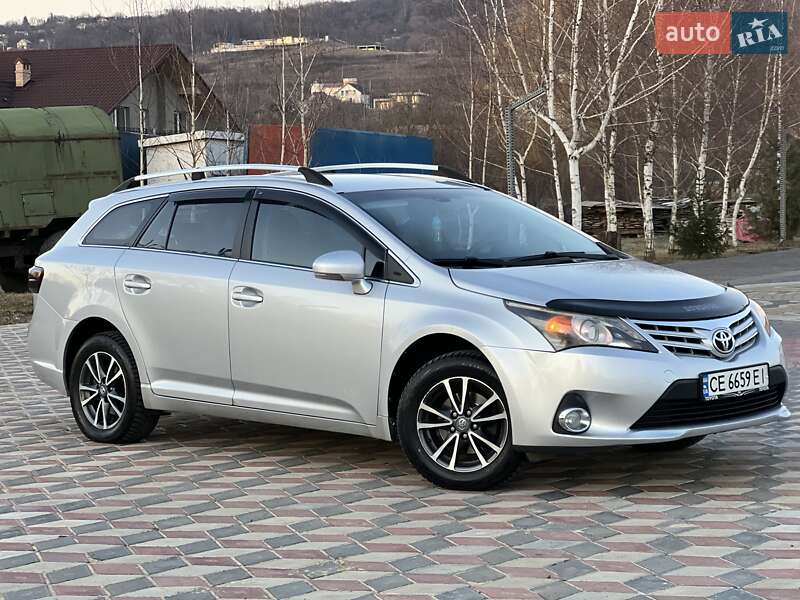 Toyota Avensis (2012)