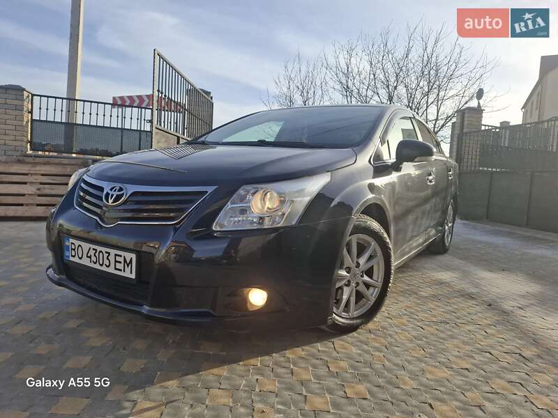 Toyota Avensis (2011)
