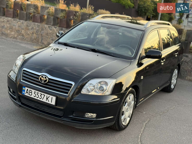 Toyota Avensis (2004)