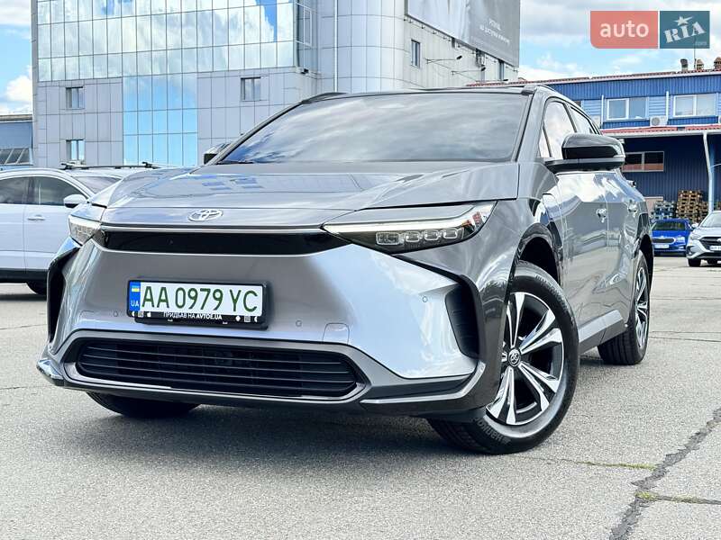 Toyota Bz4x (2023)