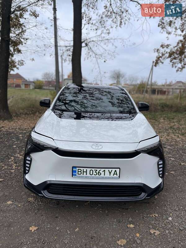 Toyota Bz4x (2023)
