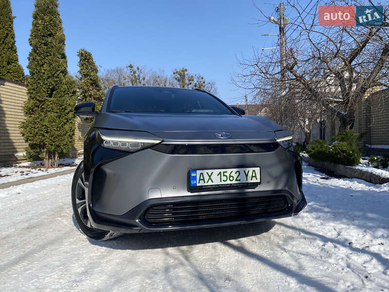 Toyota Bz4x (2022)