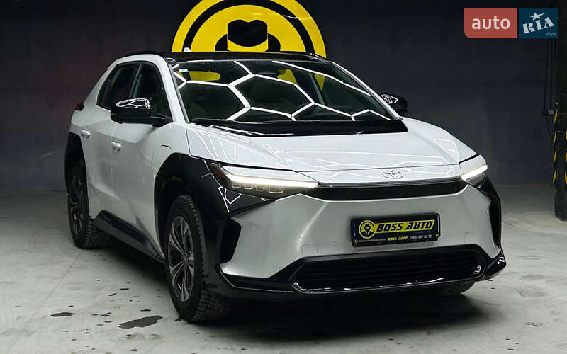 Toyota Bz4x (2022)