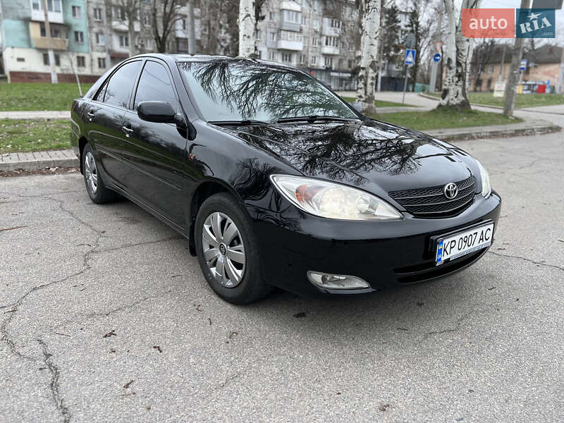 Toyota Camry (2002)