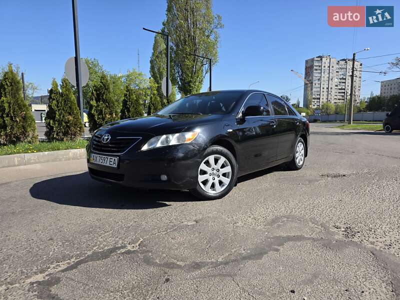 Toyota Camry (2008)