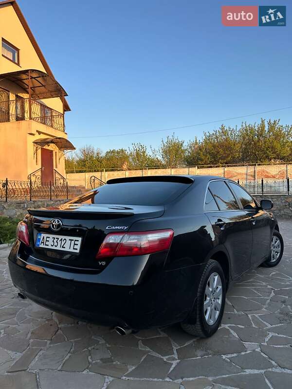 Toyota Camry (2008)