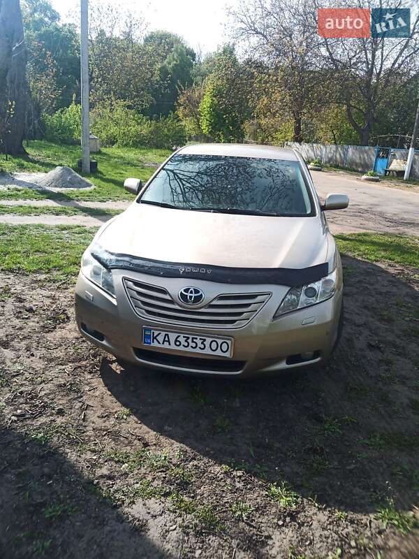 Toyota Camry (2008)