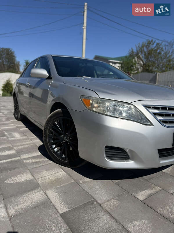 Toyota Camry (2011)