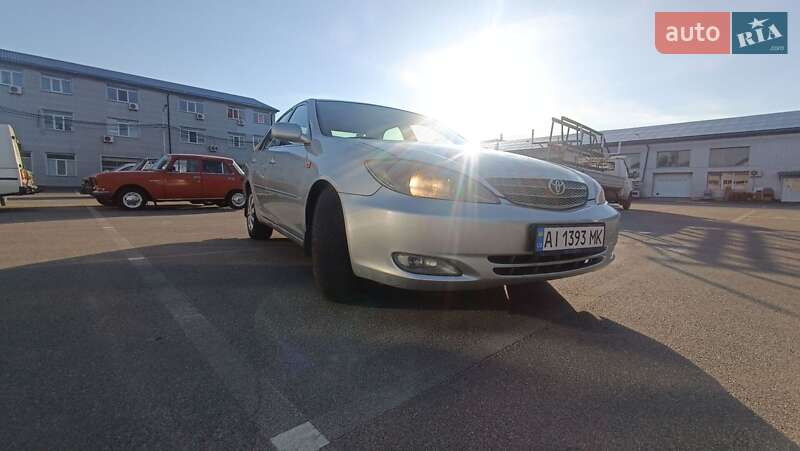 Toyota Camry (2002)