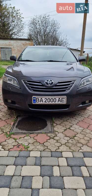 Toyota Camry (2008)