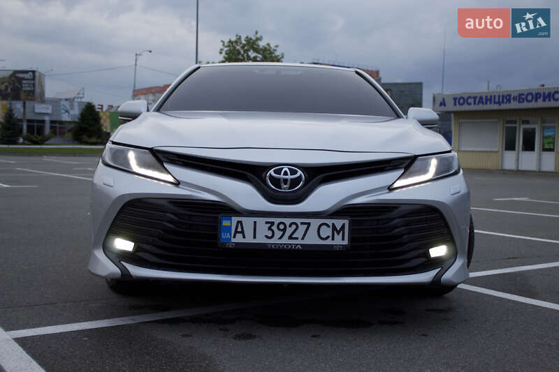 Toyota Camry (2018)