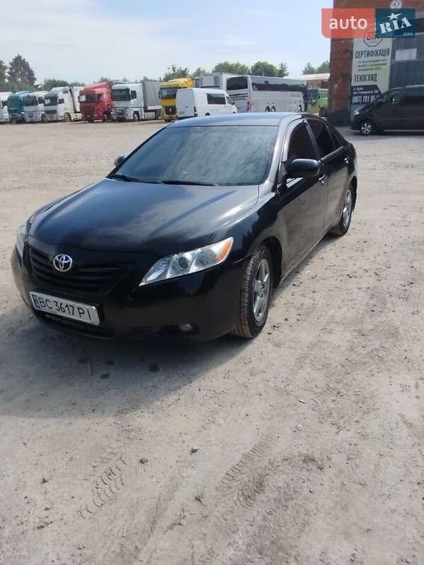 Toyota Camry (2006)