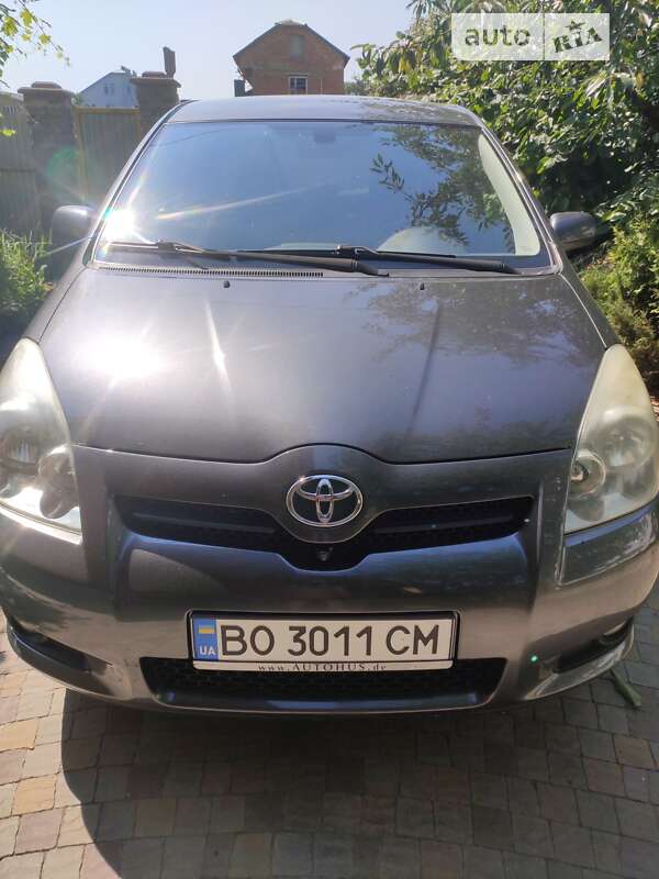 Toyota Corolla verso (2008)