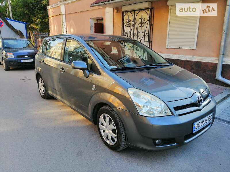 Toyota Corolla verso (2004)