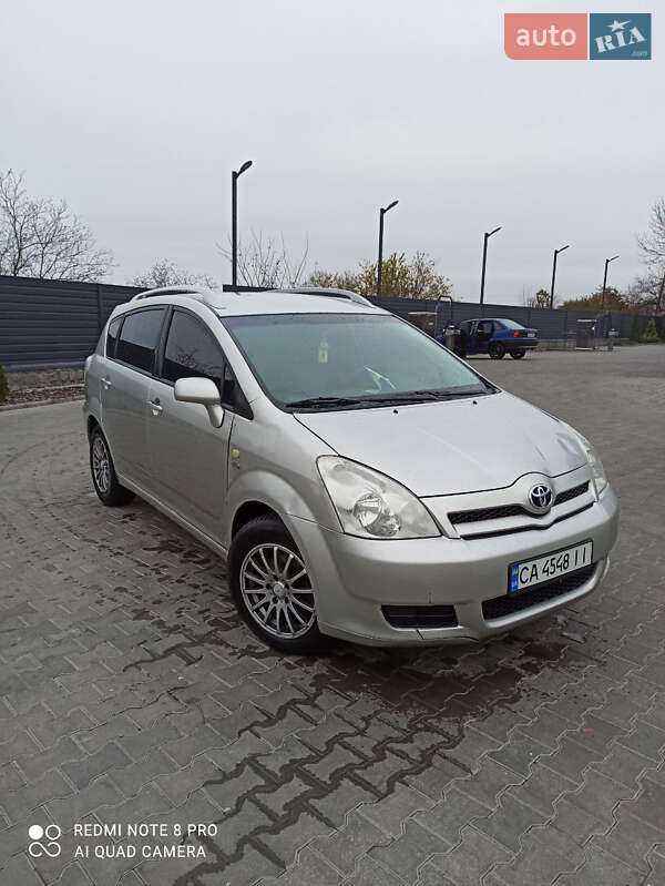 Toyota Corolla verso (2005)