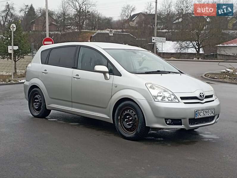 Toyota Corolla verso (2005)