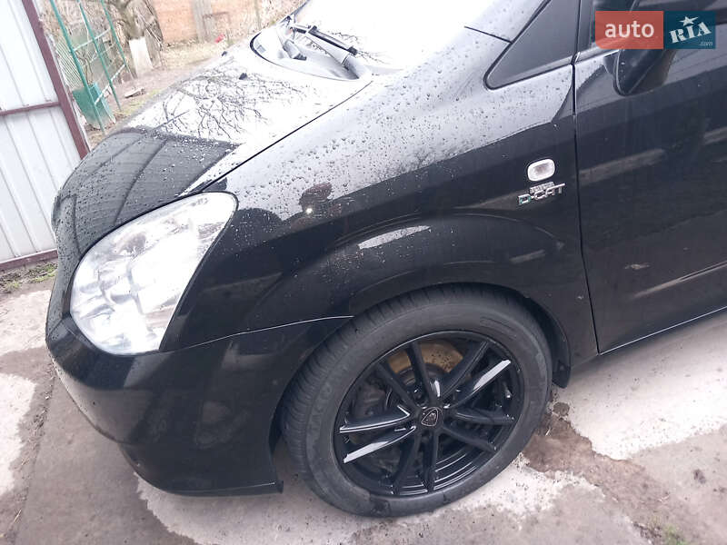 Toyota Corolla verso (2006)