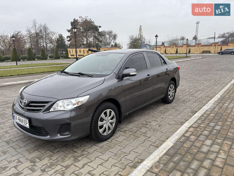 Toyota Corolla (2011)