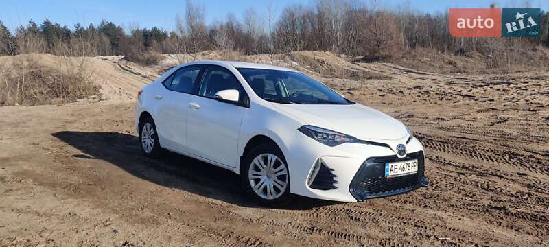 Toyota Corolla (2016)