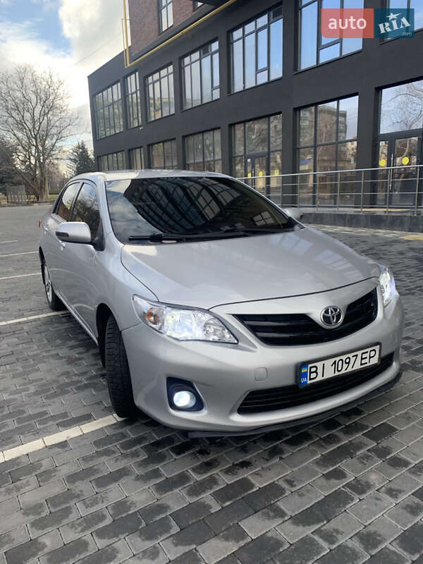 Toyota Corolla (2011)