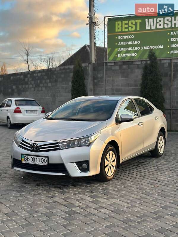 Toyota Corolla (2014)