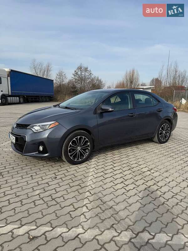 Toyota Corolla (2013)
