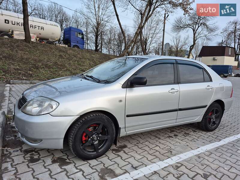 Toyota Corolla (2003)