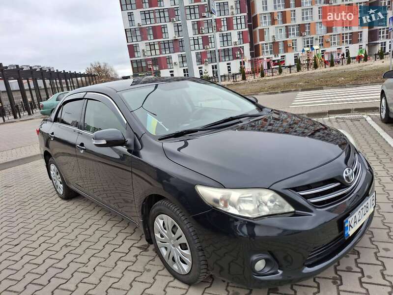 Toyota Corolla (2011)