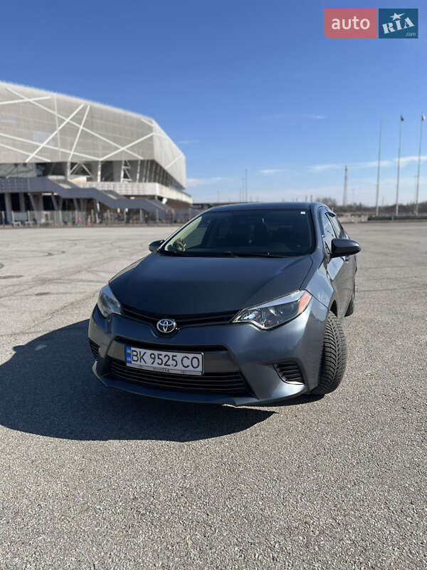 Toyota Corolla (2016)
