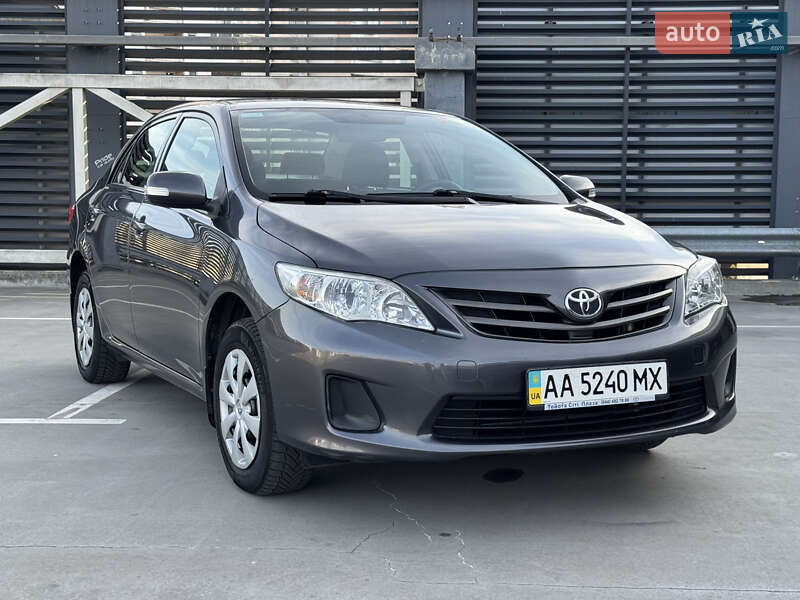 Toyota Corolla (2013)