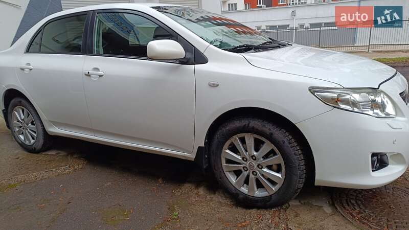 Toyota Corolla (2008)