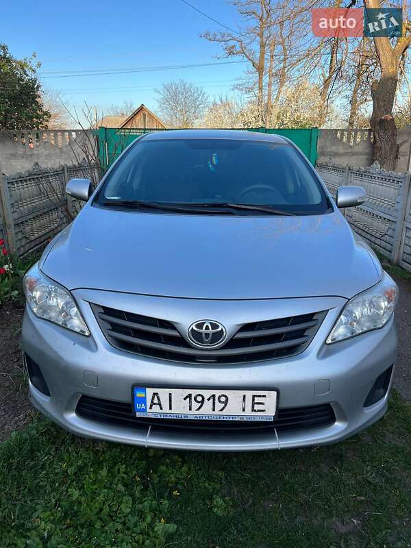 Toyota Corolla (2011)
