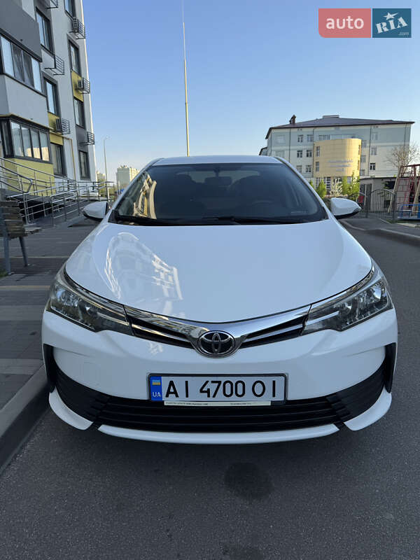 Toyota Corolla (2016)