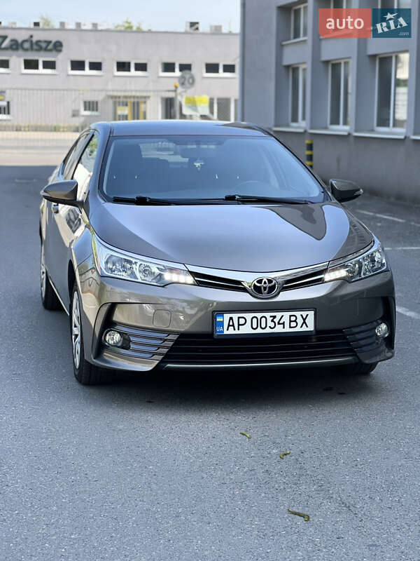 Toyota Corolla (2017)