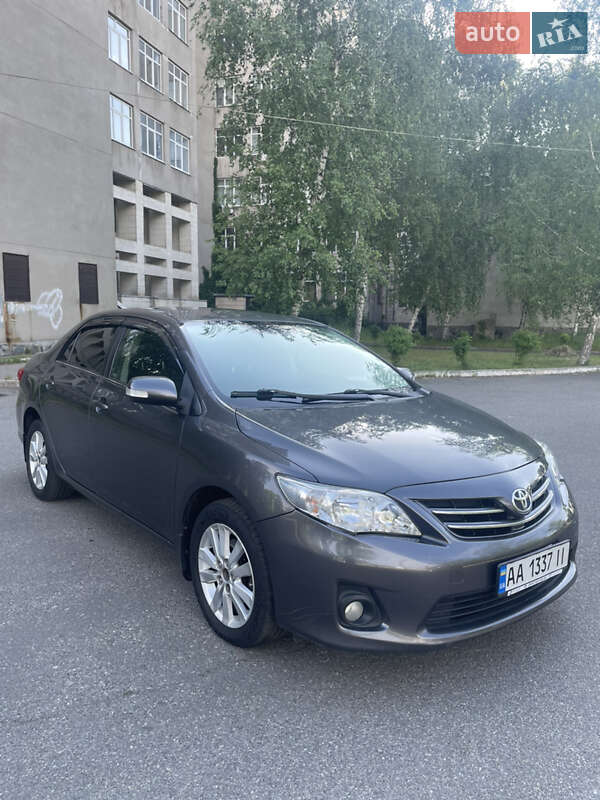 Toyota Corolla (2010)