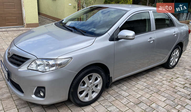 Toyota Corolla (2011)