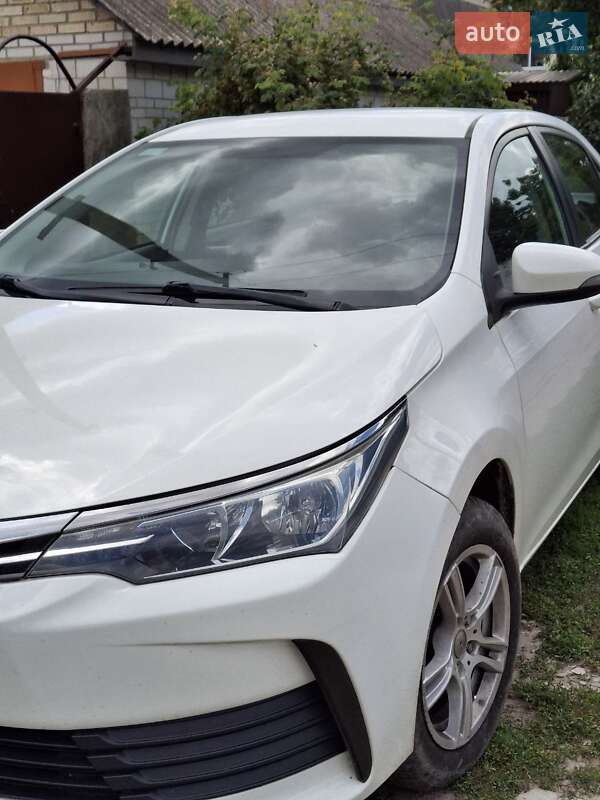 Toyota Corolla (2016)