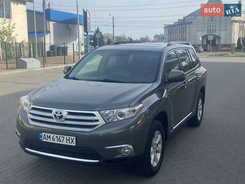 Toyota Highlander (2012)