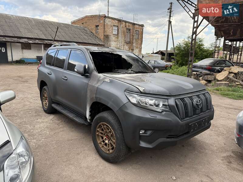 Toyota Land cruiser prado (2020)