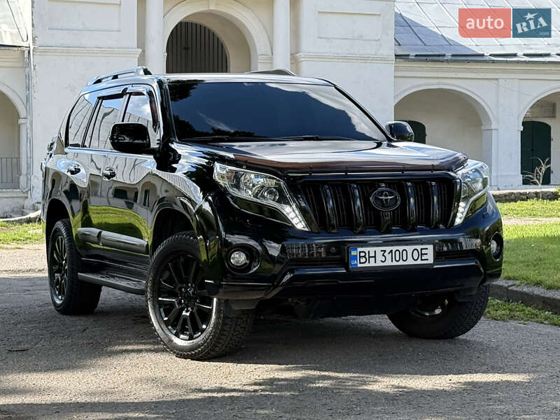 Toyota Land cruiser prado (2013)