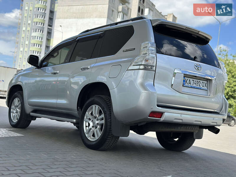 Toyota Land cruiser prado (2012)