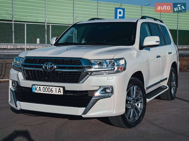Toyota Land cruiser (2020)
