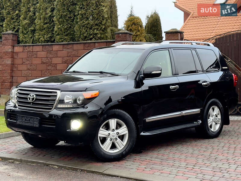 Toyota Land cruiser (2014)